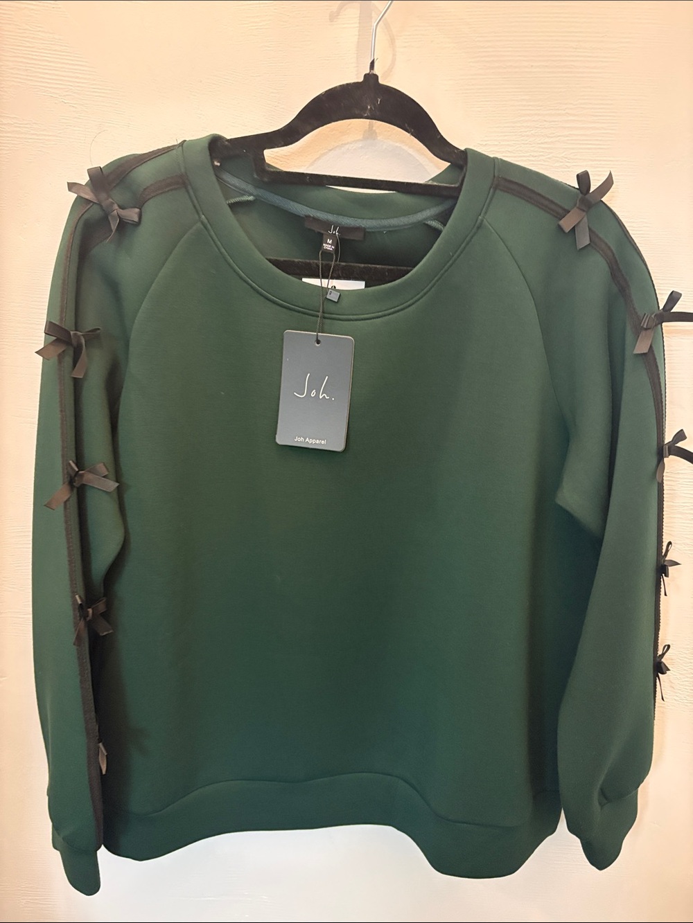 Oh Green Bow-Trim Sweatshirt
